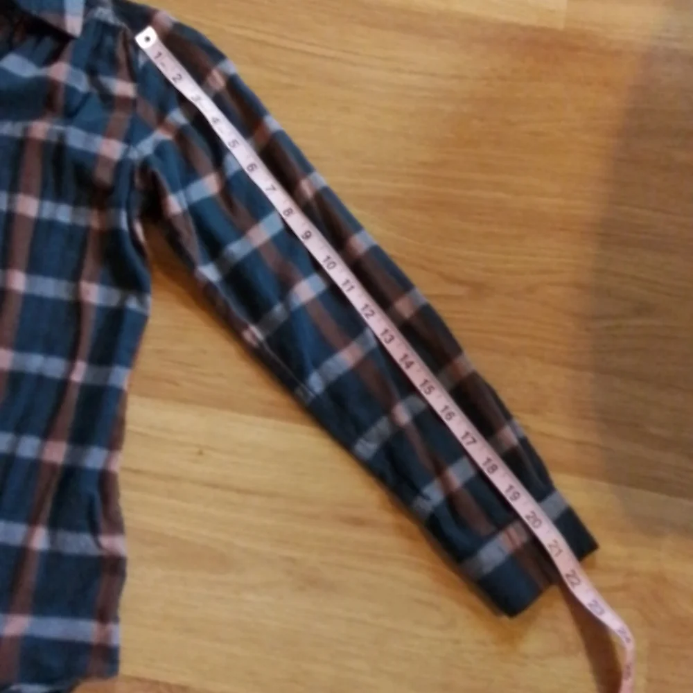 Knox Rose Plaid Shirt - Picture 8 of 8